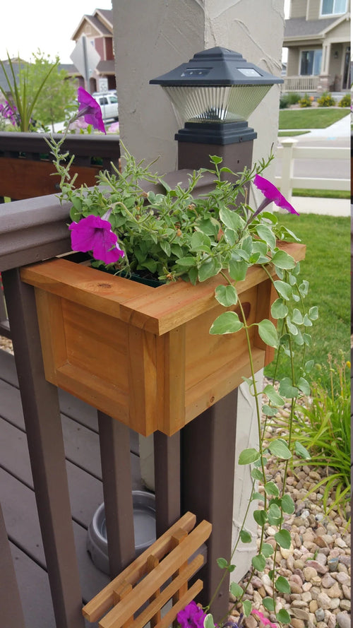 1 Pot - Universal Deck Rail Planter Box - Redwood